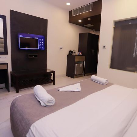 Hotel Pk Residency Noida Luaran gambar
