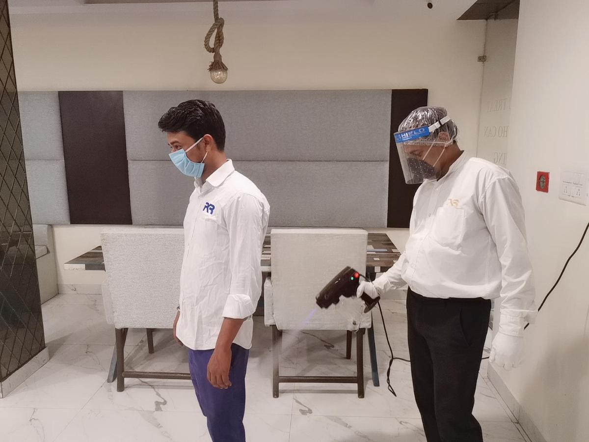 Hotel Pk Residency Noida Luaran gambar