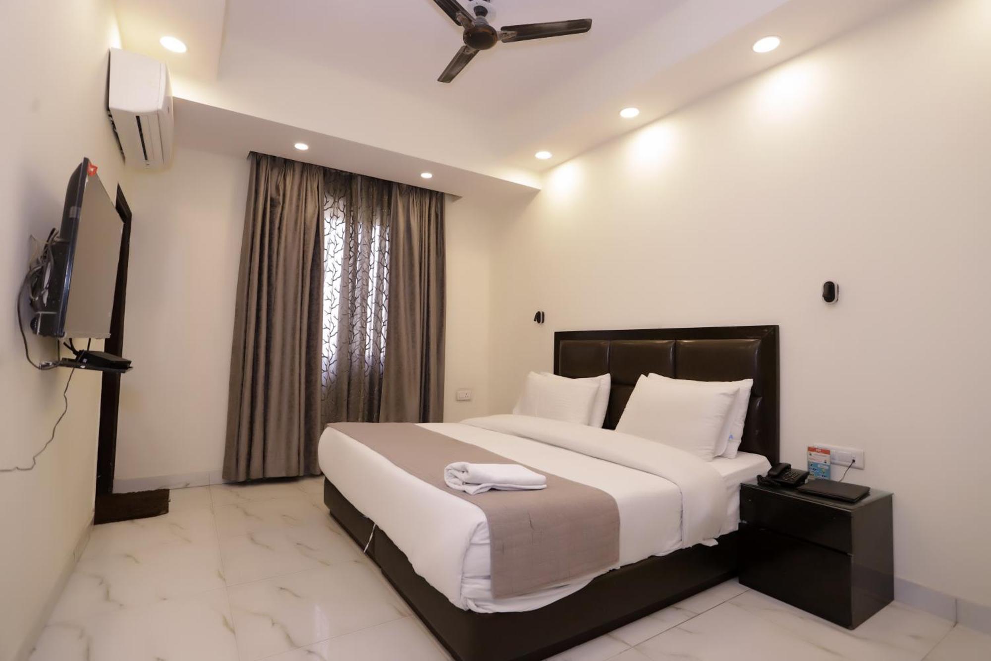 Hotel Pk Residency Noida Luaran gambar