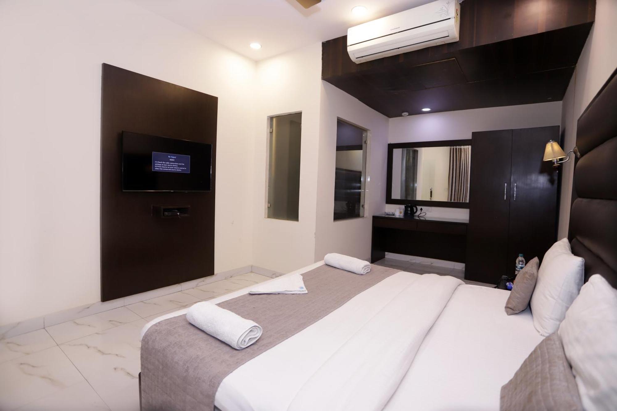 Hotel Pk Residency Noida Luaran gambar