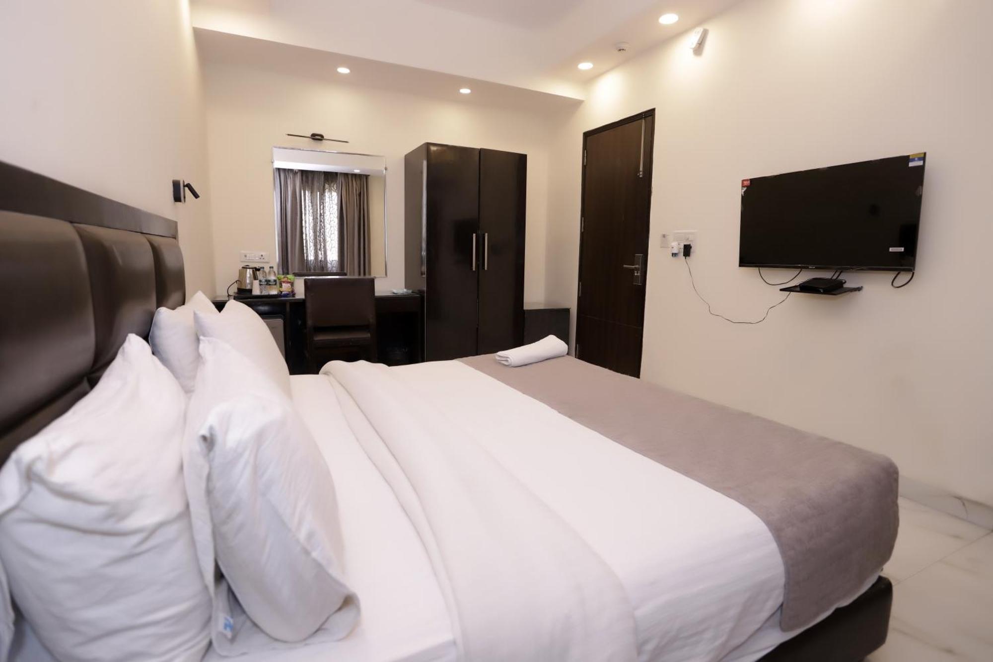 Hotel Pk Residency Noida Luaran gambar
