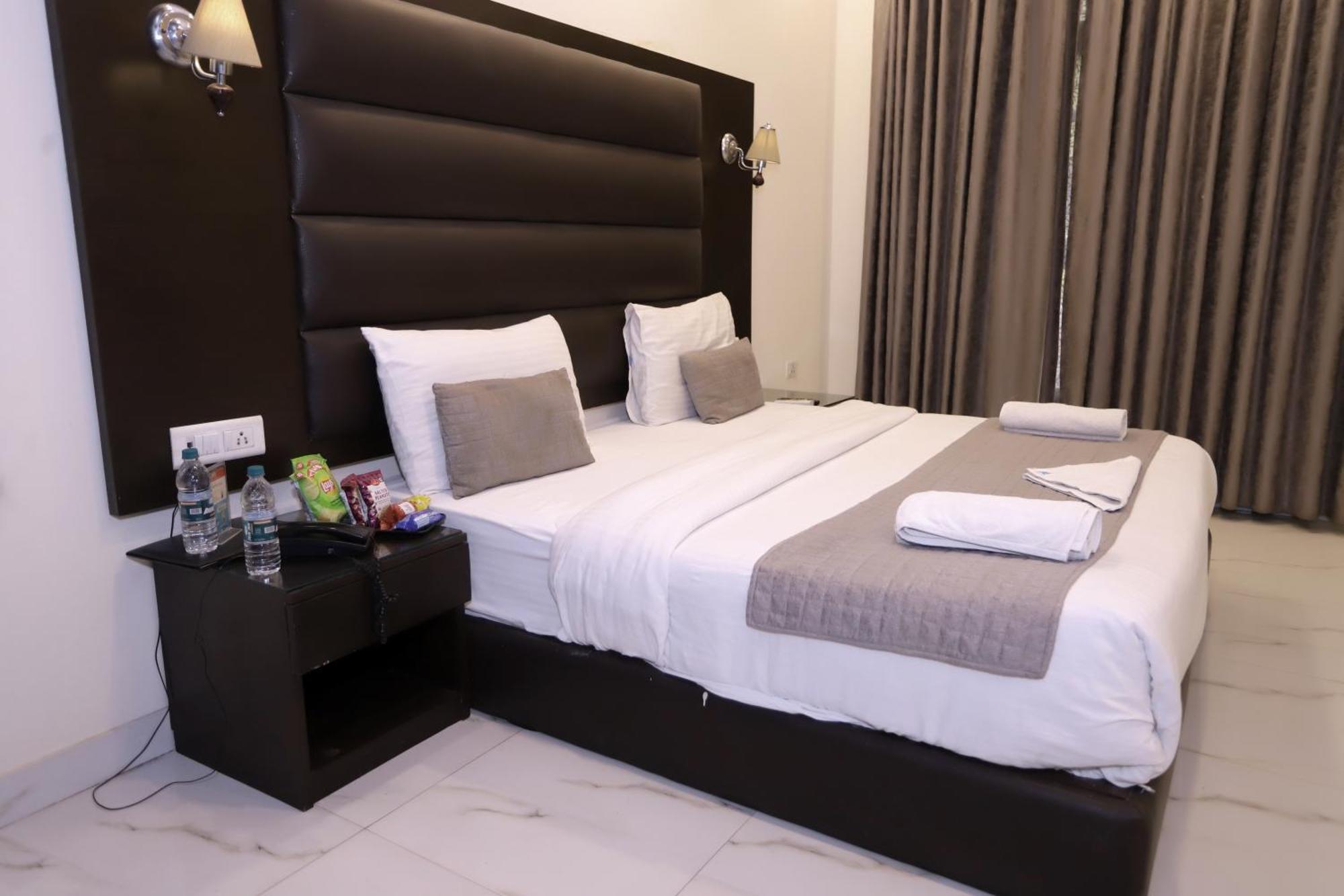 Hotel Pk Residency Noida Luaran gambar
