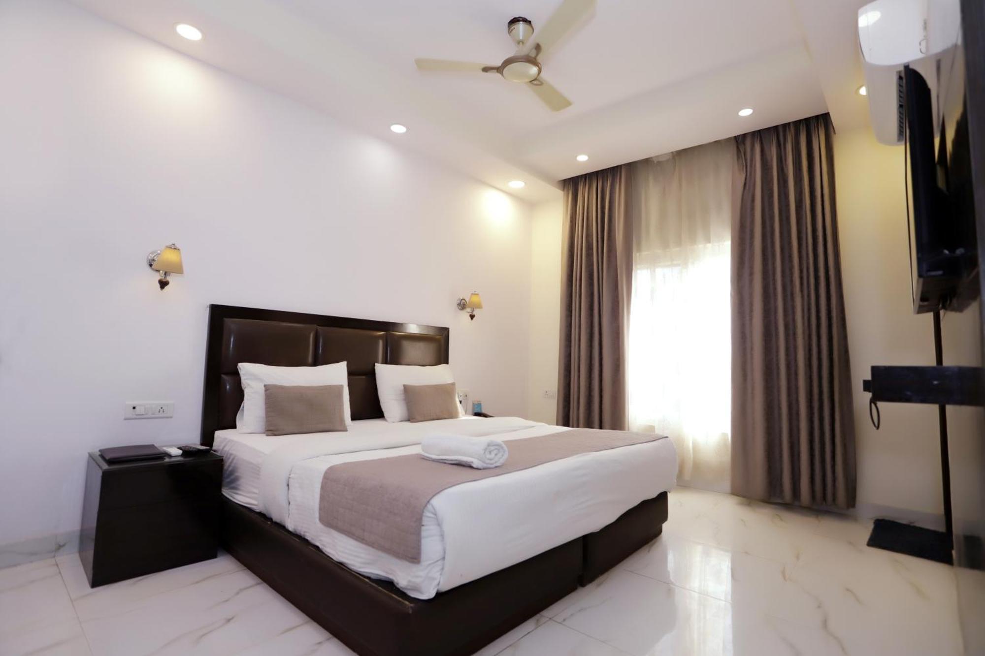 Hotel Pk Residency Noida Luaran gambar