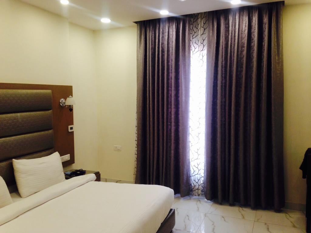Hotel Pk Residency Noida Luaran gambar